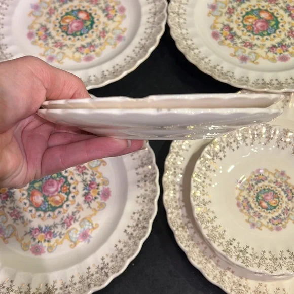 American Limoges Good Housekeeping warranted 22K gold 8 piece set floral pattern - Picture 4 of 6